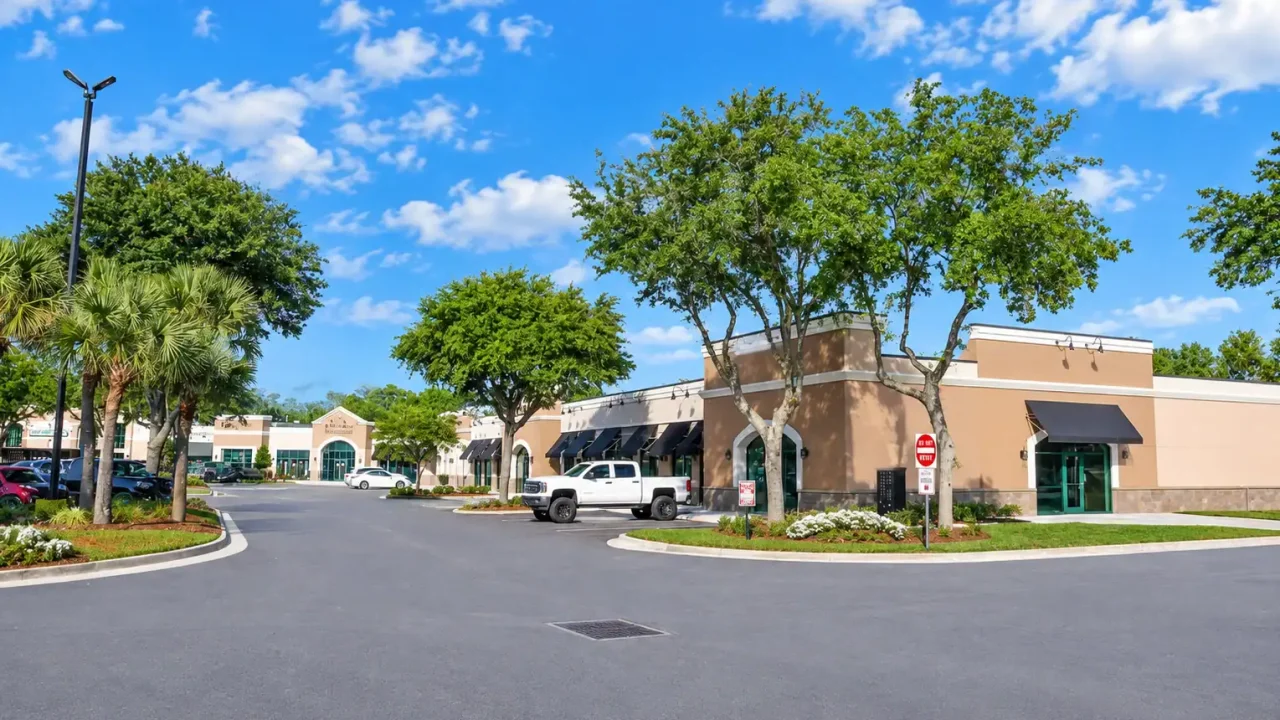 Shops at Amelia Market